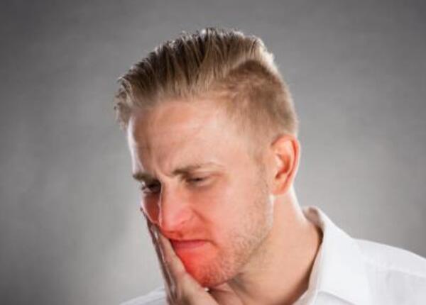 哪些人不適合用電動牙刷？這3類人不適合用電動牙刷！