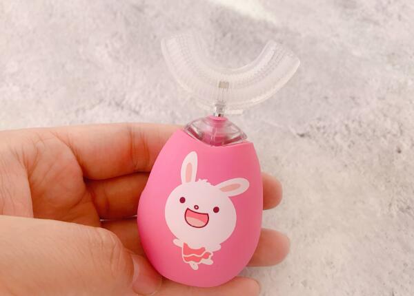 u型電動(dòng)牙刷兒童怎么用？保姆級的兒童U型牙刷使用教程