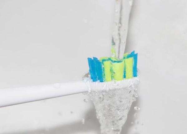 50塊錢的手動牙刷能用多久 50塊錢的手動牙刷能用多久