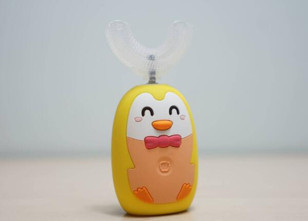 u形兒童牙刷使用方法：u形牙刷該怎么護理？