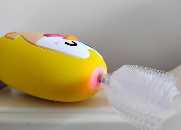 u型牙刷充電 u型牙刷充電器不亮