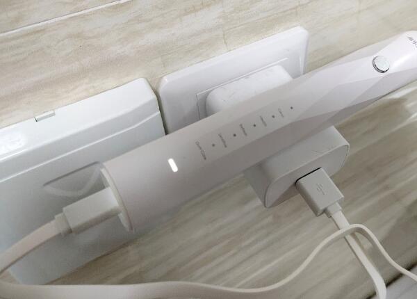 電動牙刷充電款的使用注意事項(xiàng)